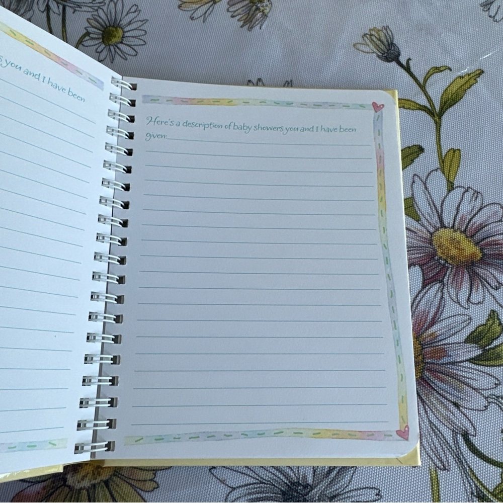 Hallmark Before baby arrives a mother‘s pregnancy journal book. A memory book - Picture 10 of 15